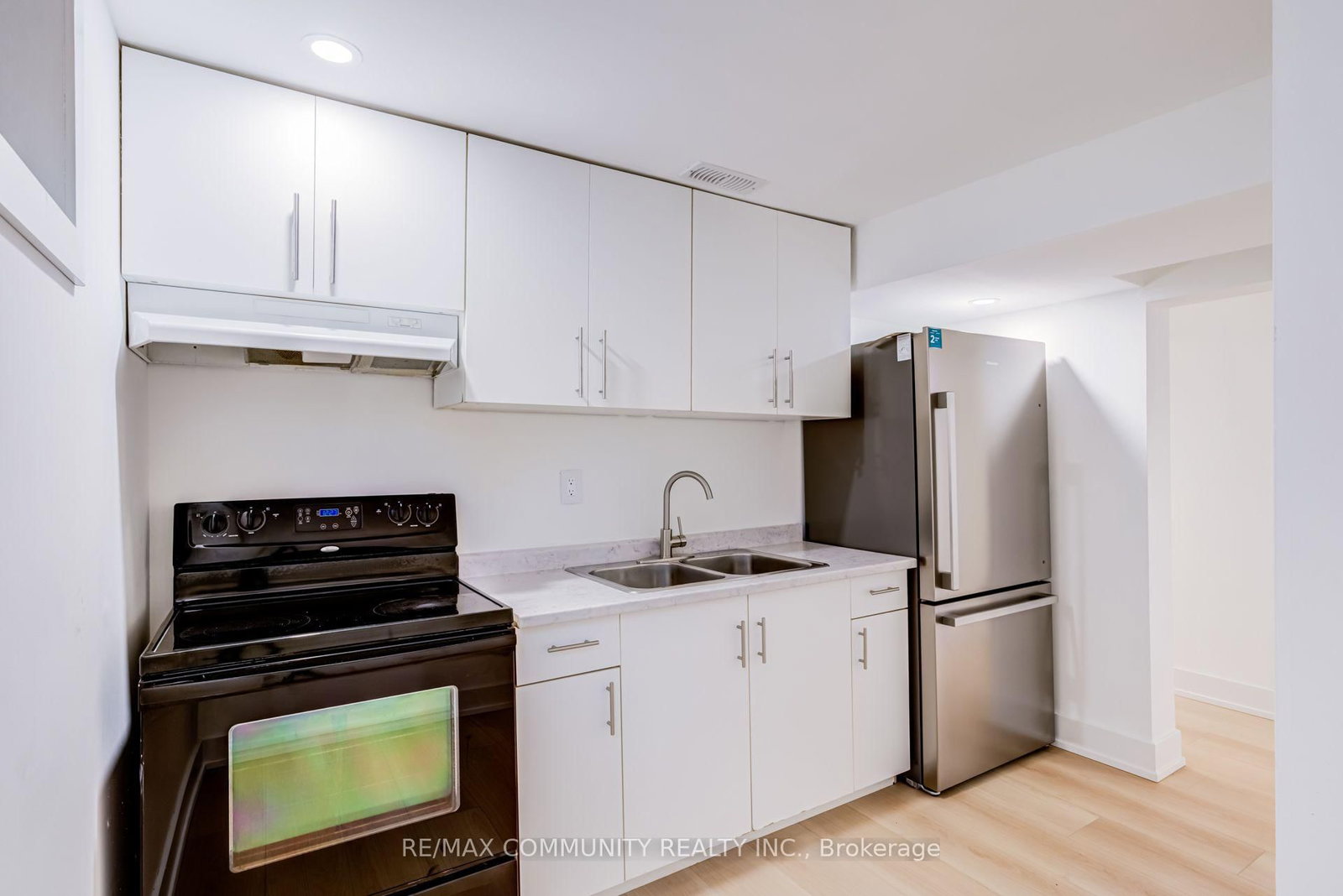 90 Euclid Avenue • Toronto, ON photo 38
