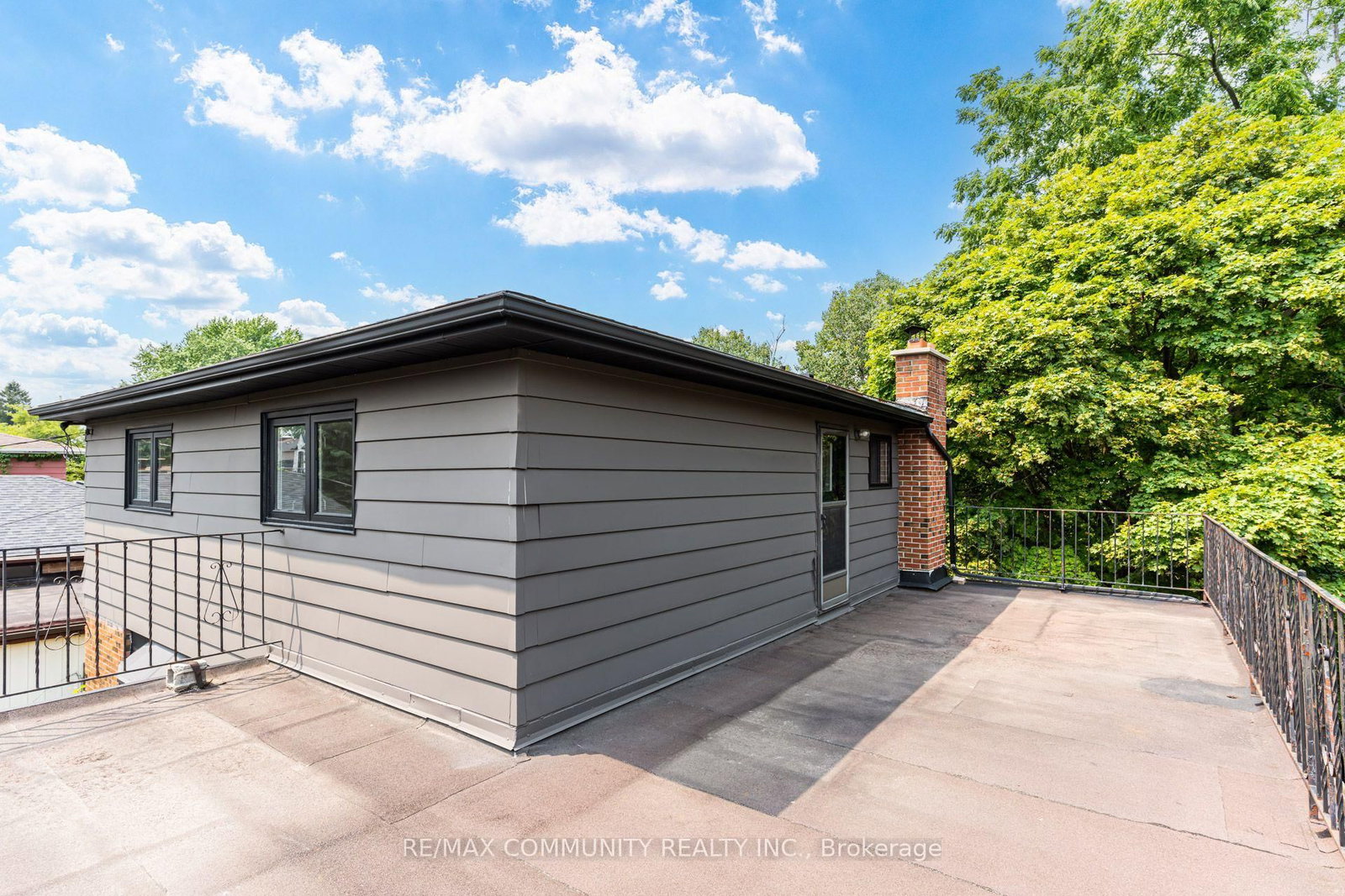 90 Euclid Avenue • Toronto, ON photo 42