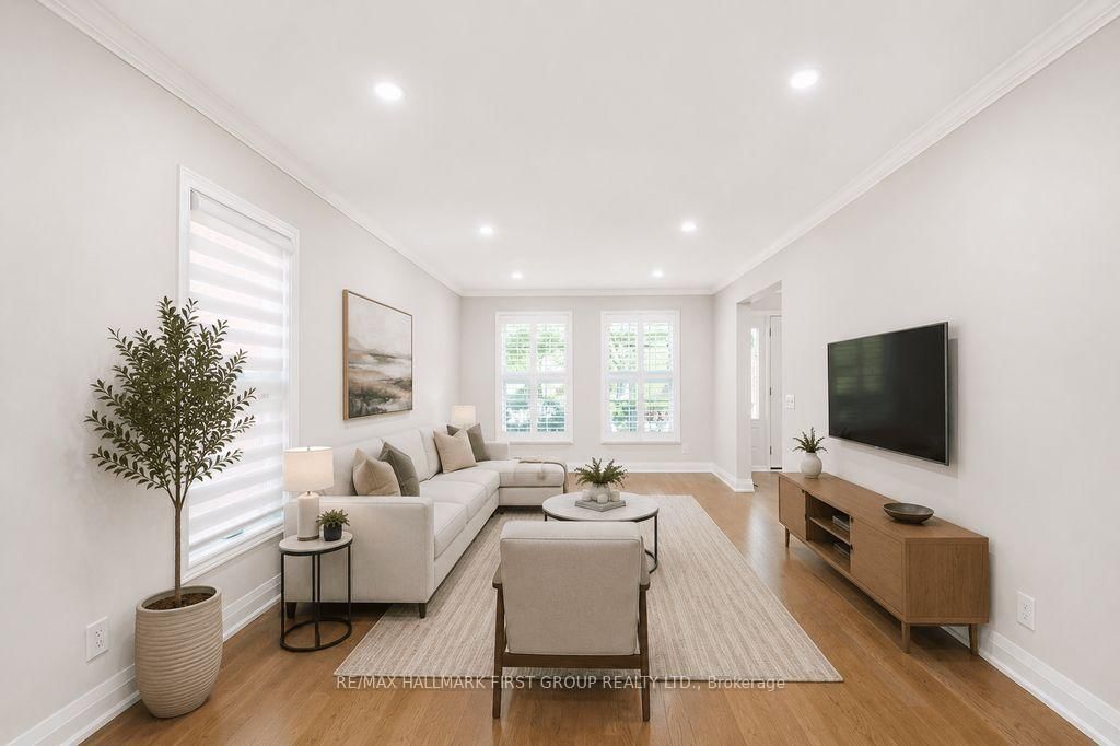 1818 Dencourt Drive • Pickering, ON photo 4