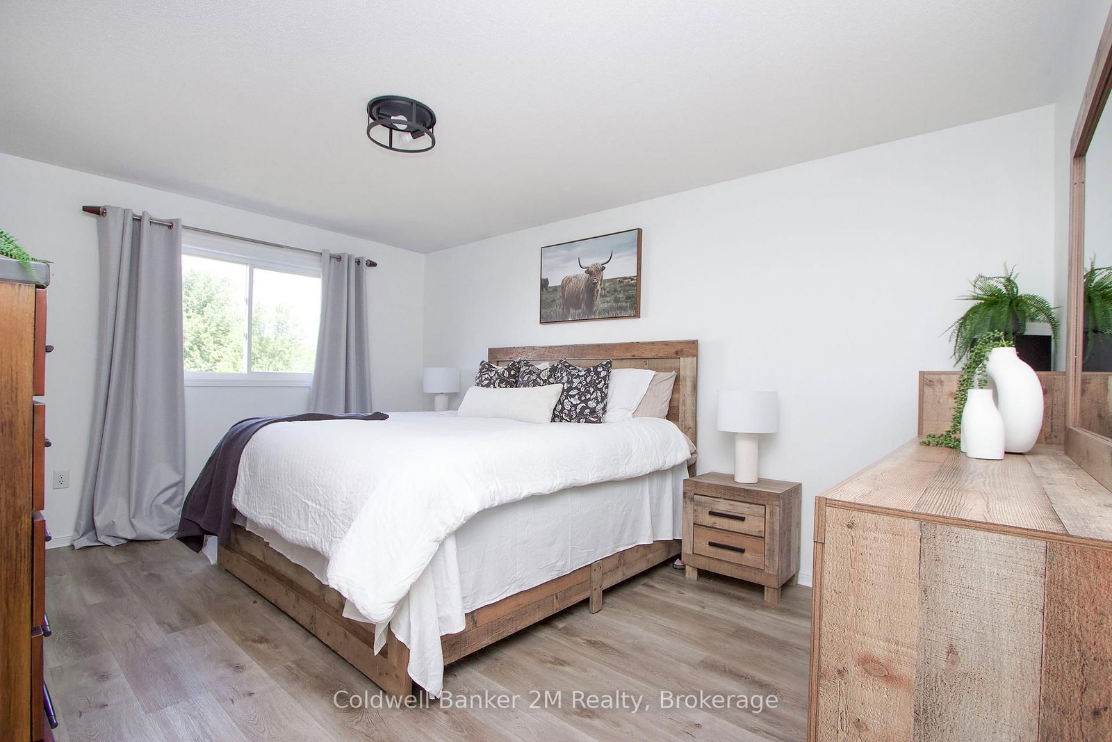 10 Eldad Drive • Clarington, ON photo 16