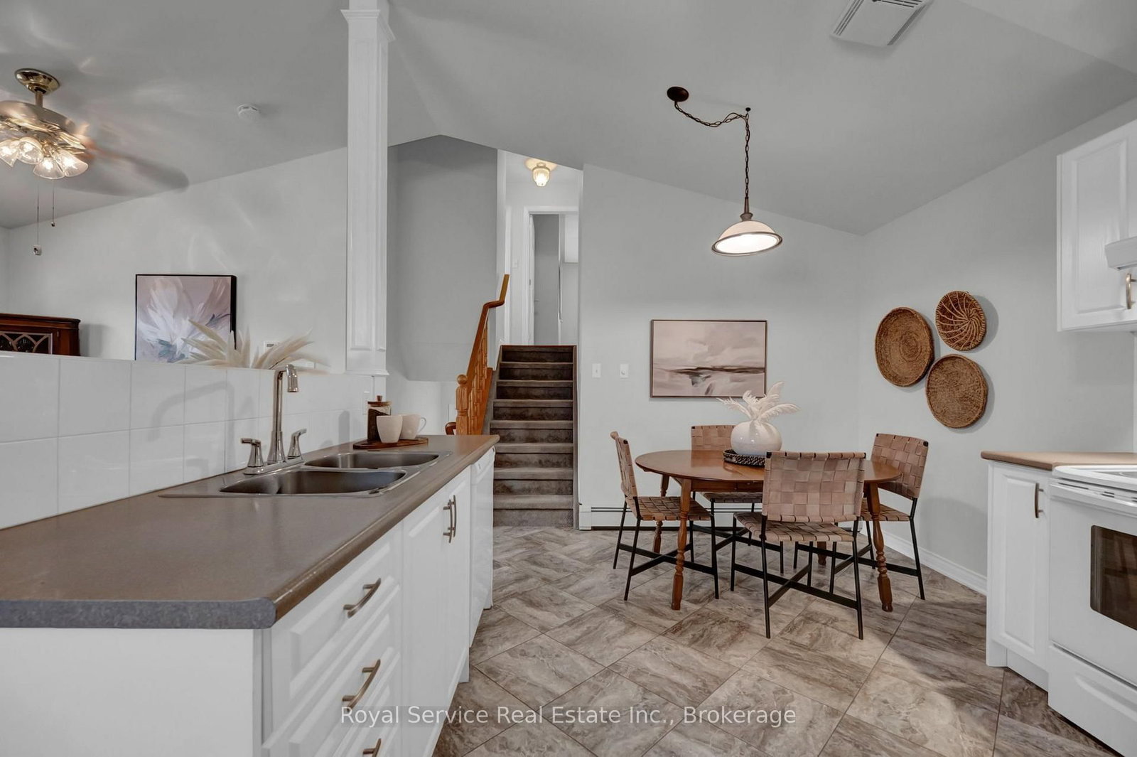 33 Mallory Street • Clarington, ON photo 10