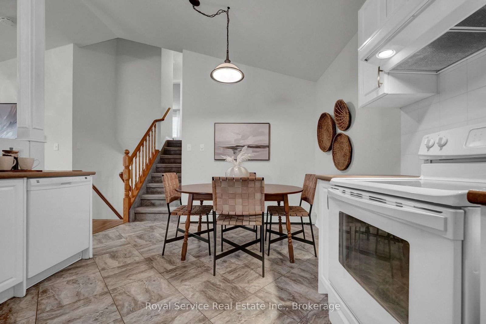 33 Mallory Street • Clarington, ON photo 12