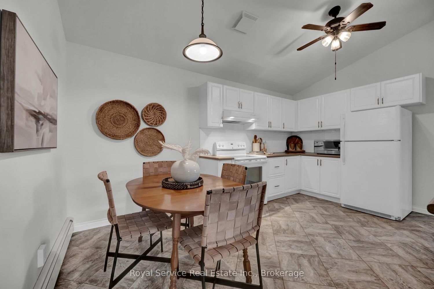 33 Mallory Street • Clarington, ON photo 13
