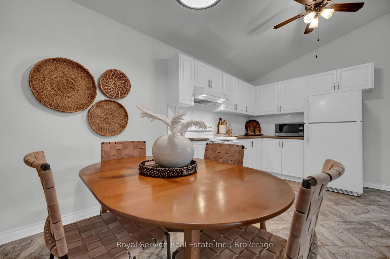 33 Mallory Street • Clarington, ON photo 15