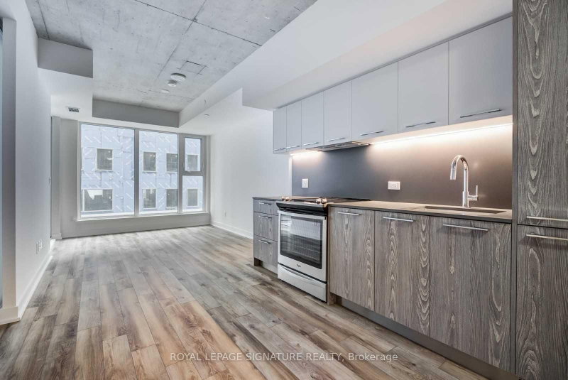 512 - 30 Baseball Place