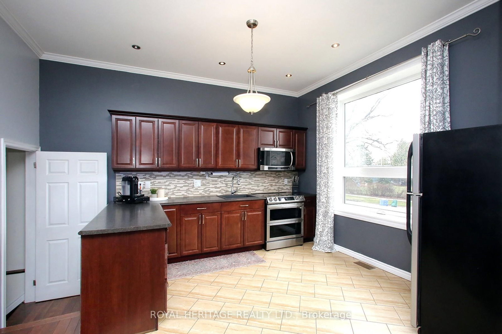 164 Kings Hill Lane • Clarington, ON photo 12
