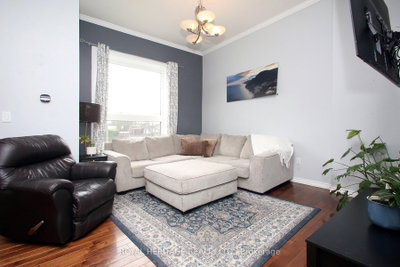 164 Kings Hill Lane • Clarington, ON photo 4