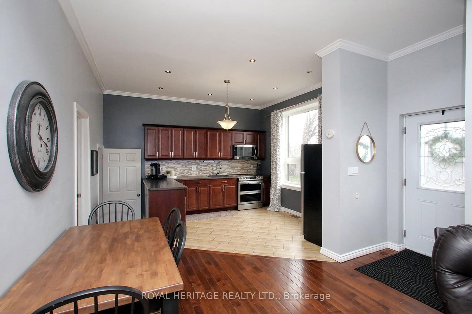 164 Kings Hill Lane • Clarington, ON photo 6