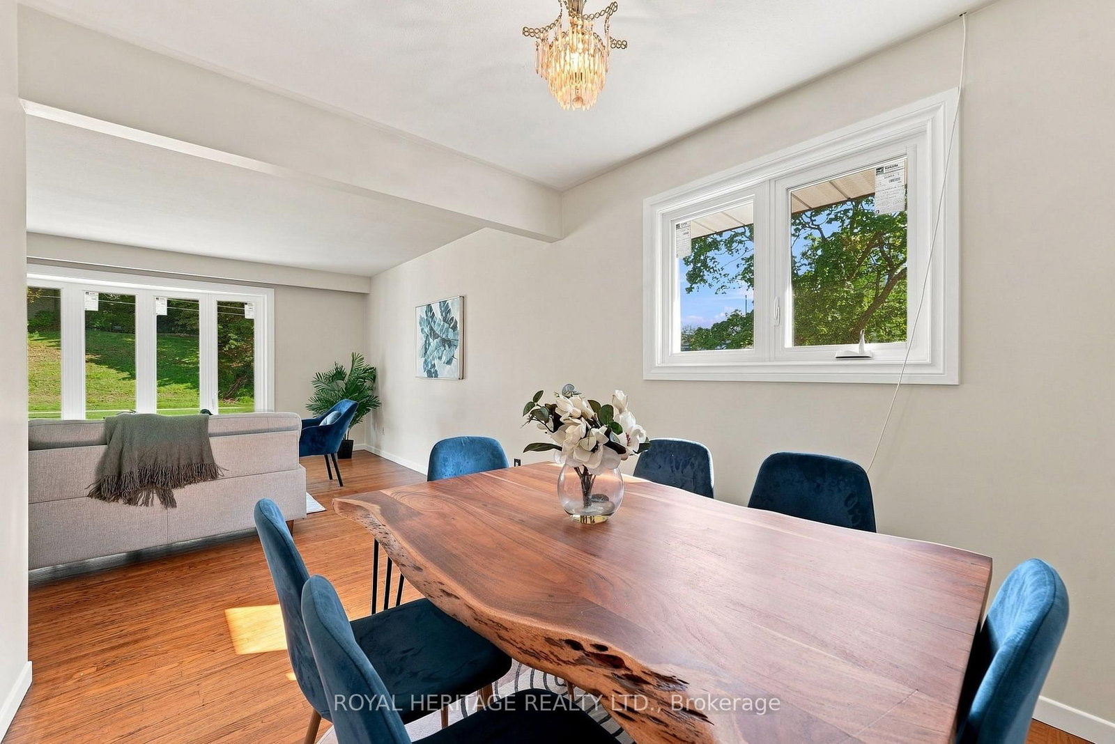 471 Rossland Road E • Oshawa, ON photo 16