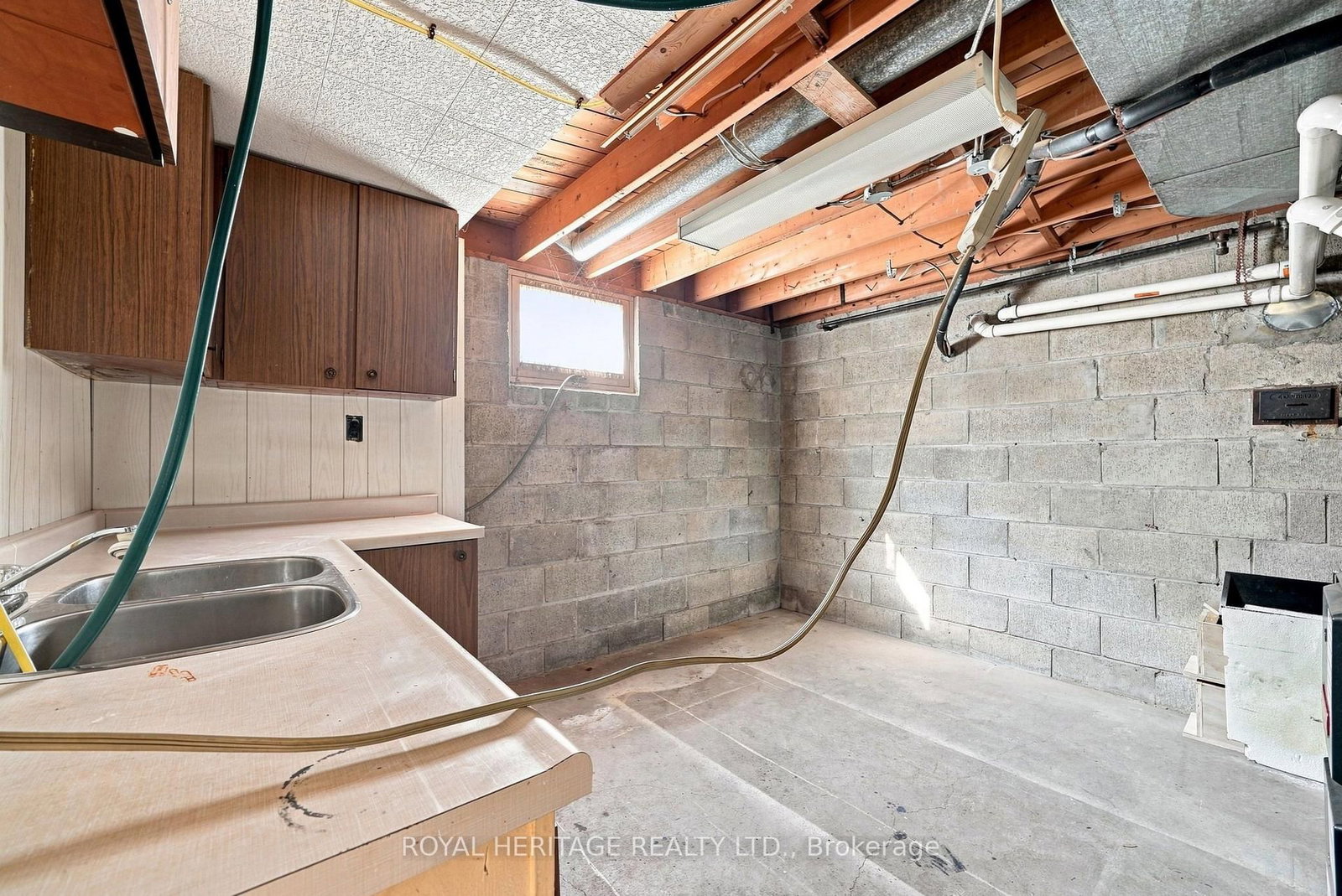 471 Rossland Road E • Oshawa, ON photo 37