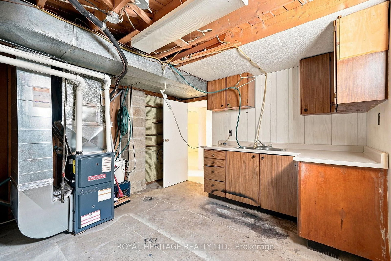 471 Rossland Road E • Oshawa, ON photo 38
