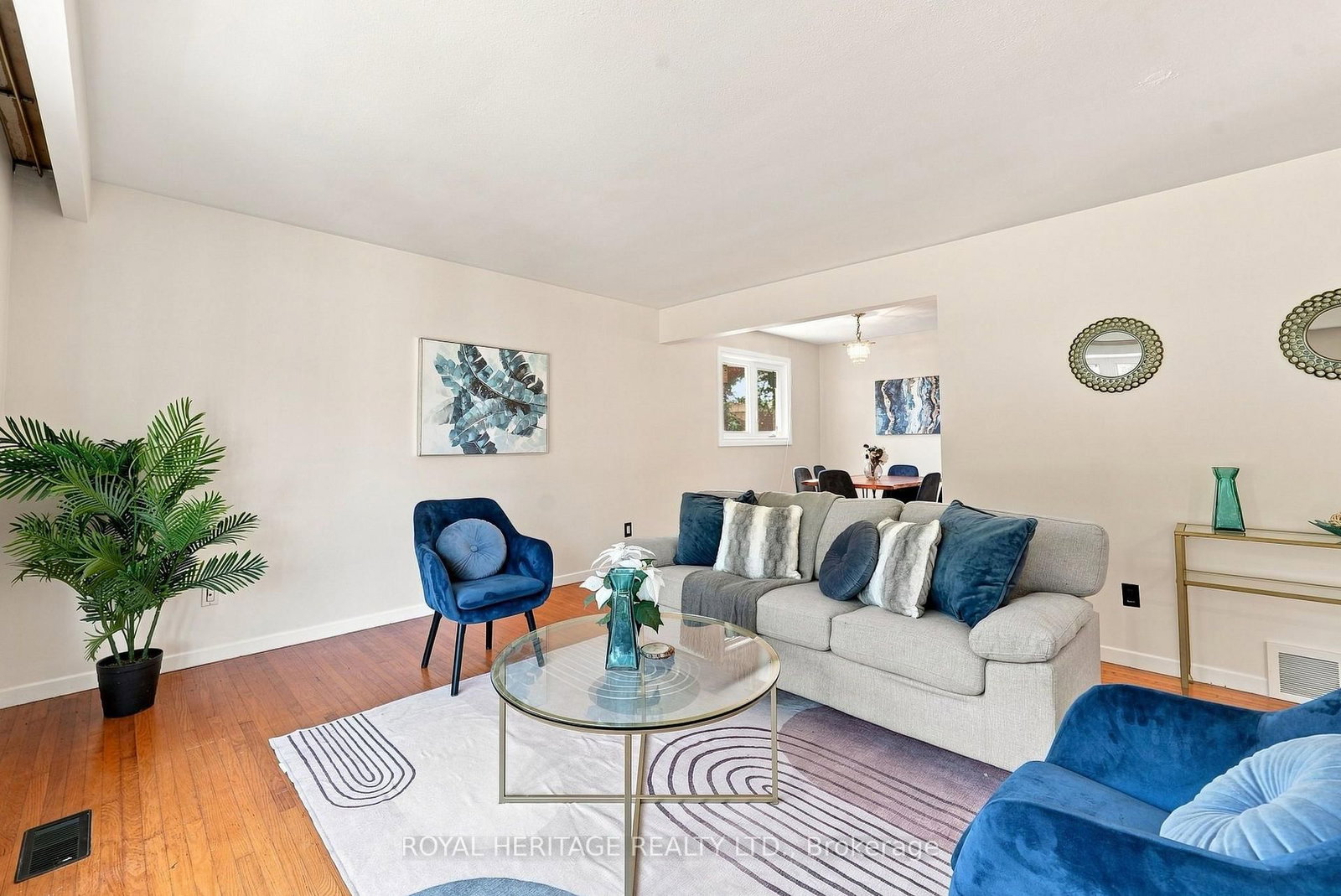 471 Rossland Road E • Oshawa, ON photo 8