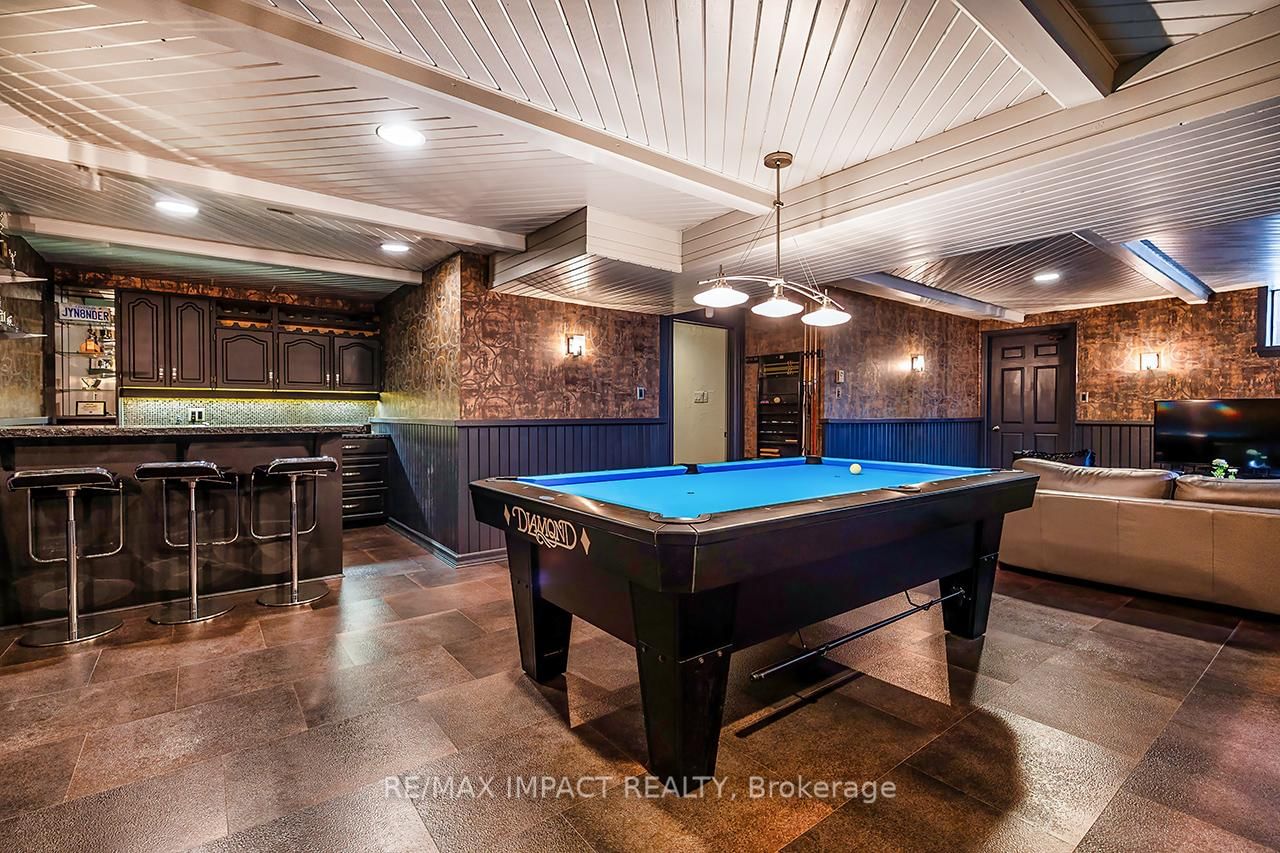 1410 Manitou Drive • Oshawa, ON photo 27
