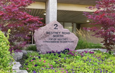 208 - 2 Westney Road N