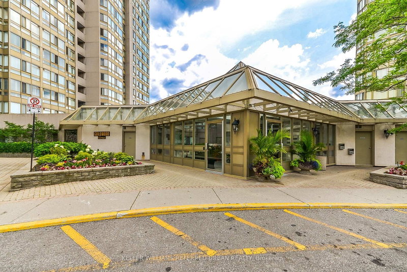 1006B - 3231 Eglinton Avenue E