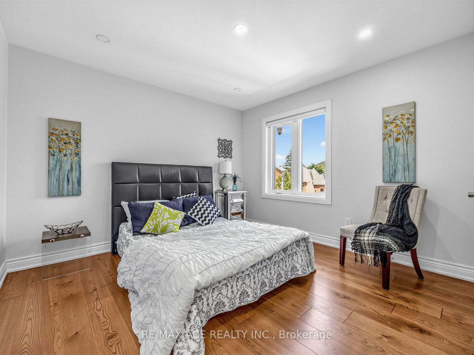 2396 Southcott Road • Pickering, ON photo 28