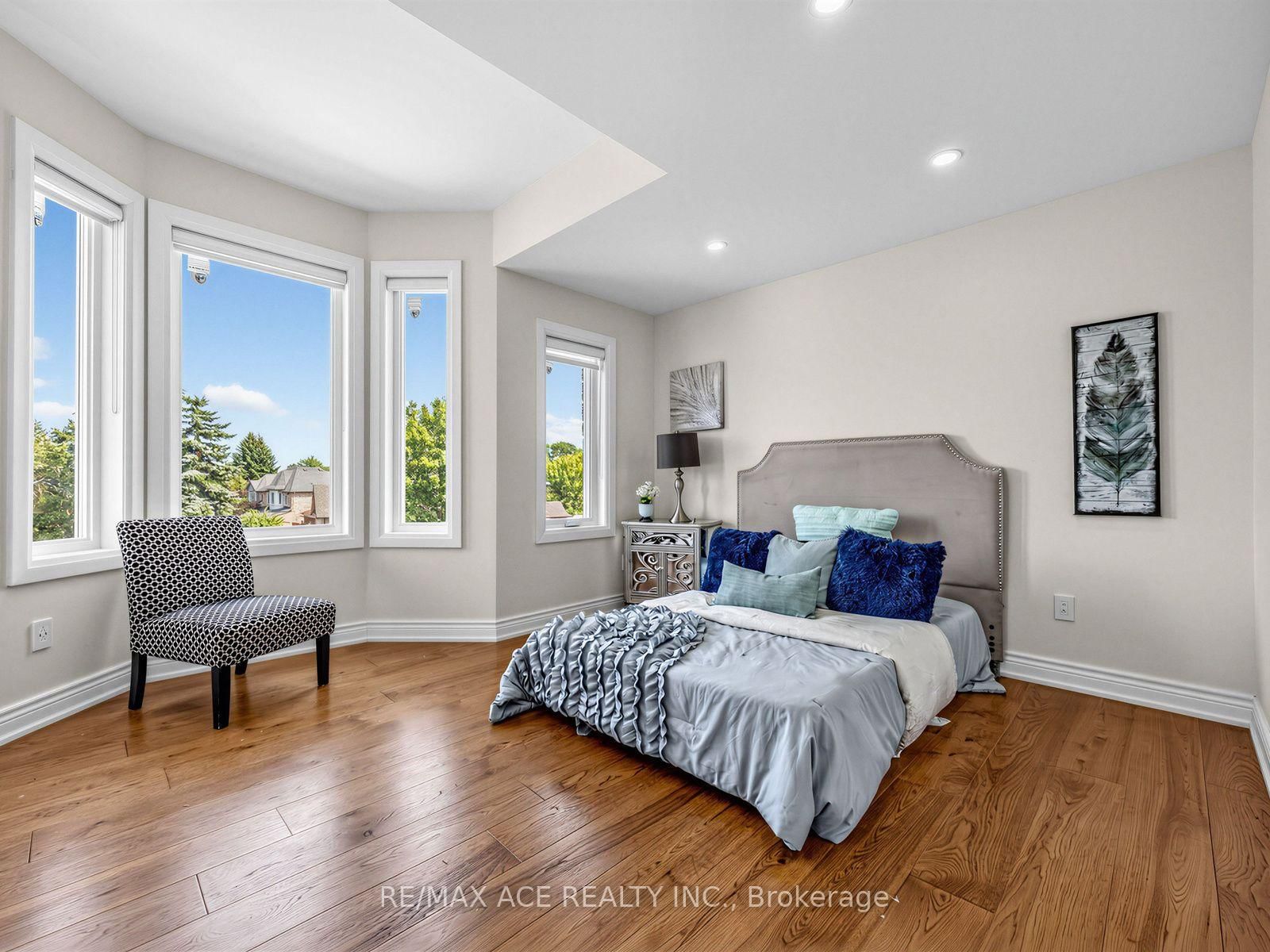 2396 Southcott Road • Pickering, ON photo 30