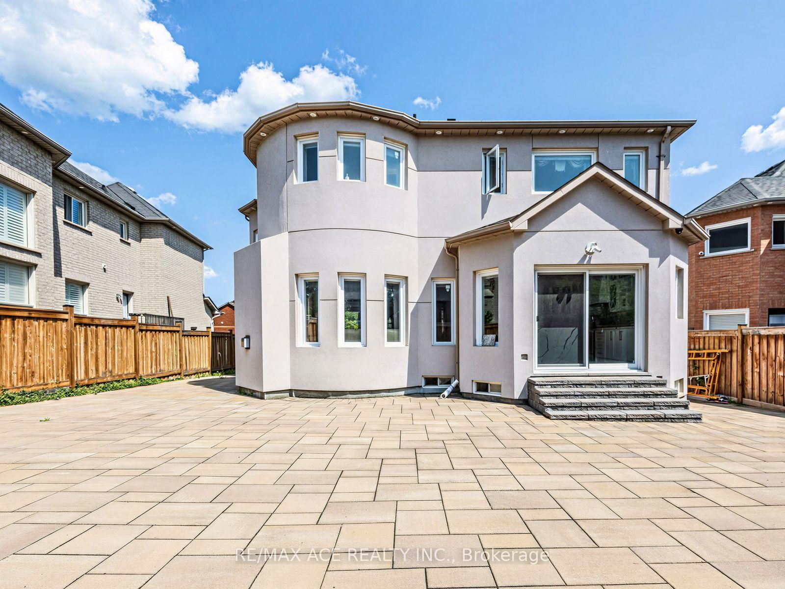2396 Southcott Road • Pickering, ON photo 47