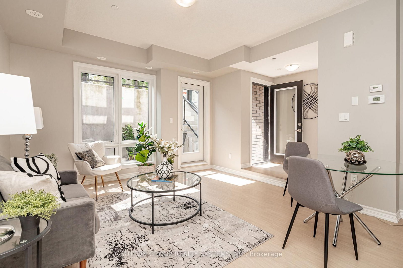 235 McLevin Avenue • #11 • Toronto, ON photo 8