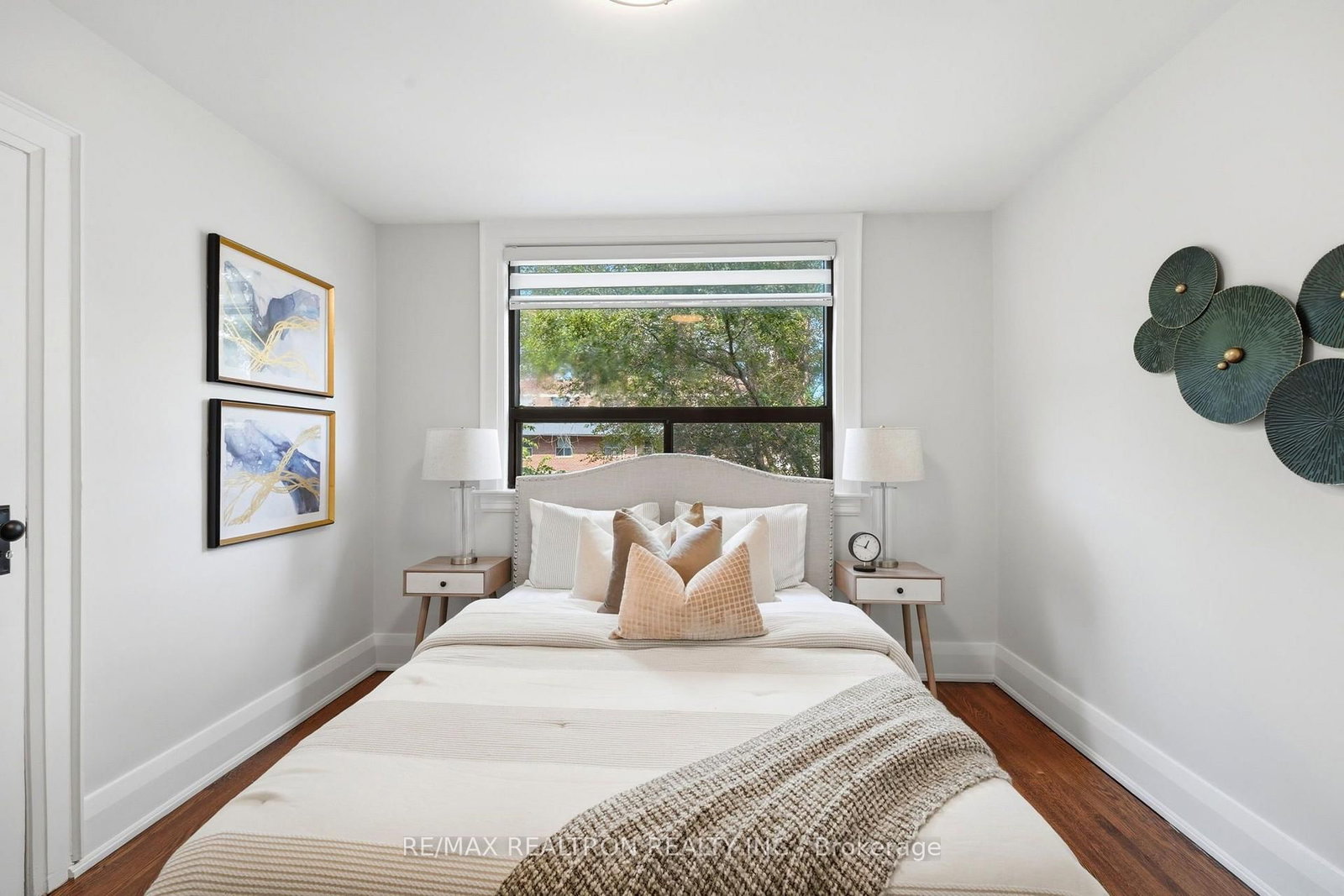 1056 Woodbine Avenue W • Toronto, ON photo 20