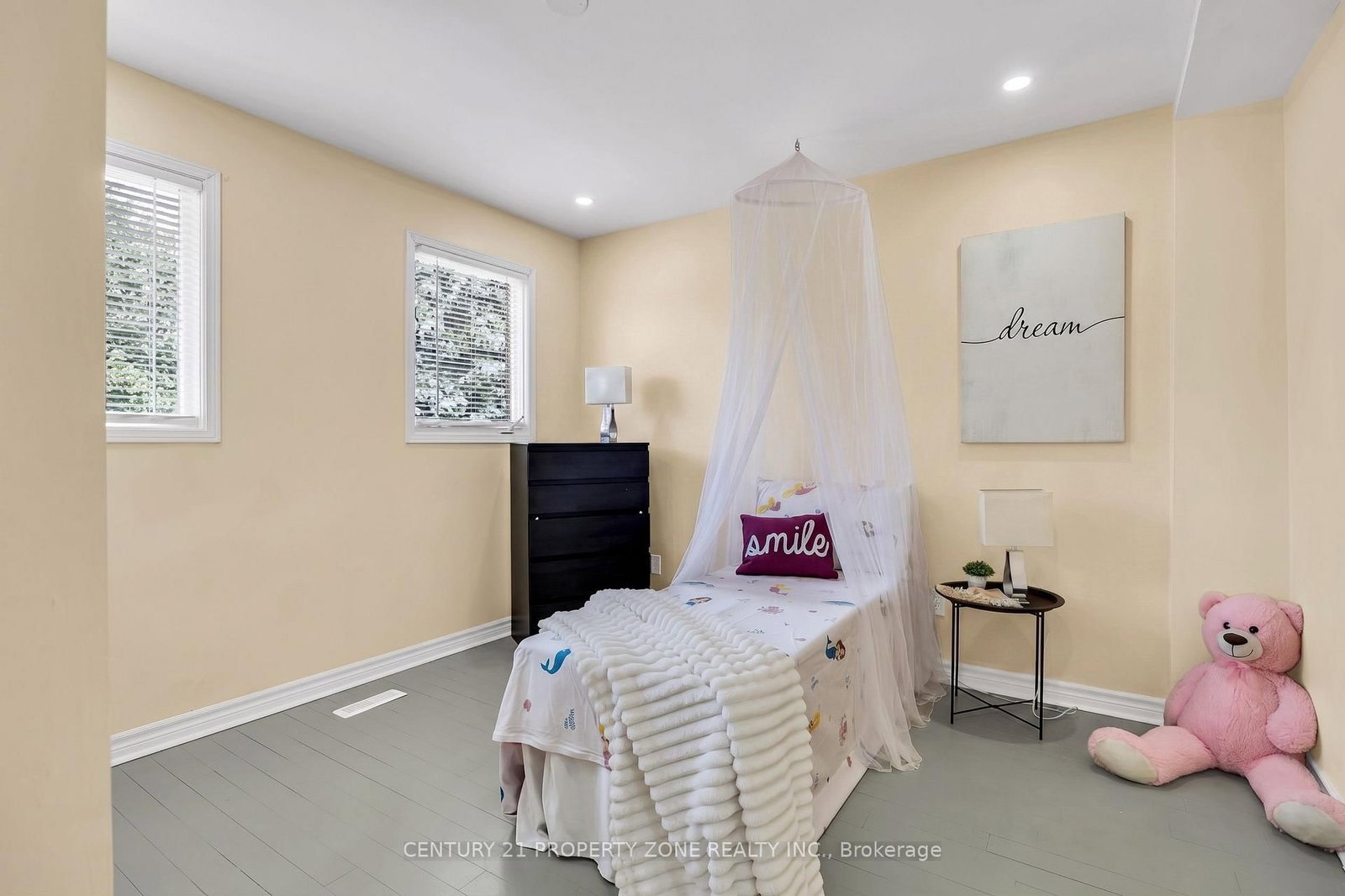 27 Bassett Boulevard • Whitby, ON photo 17