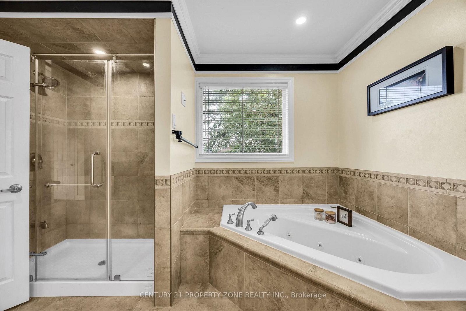 27 Bassett Boulevard • Whitby, ON photo 24