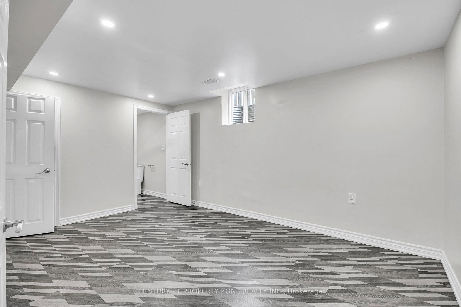 27 Bassett Boulevard • Whitby, ON photo 29