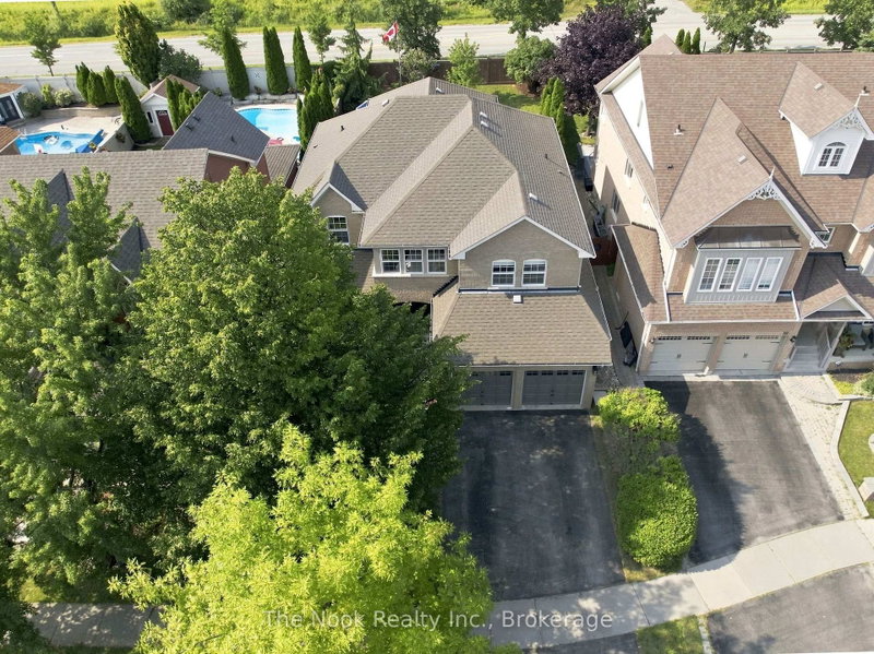 41 Dopp Crescent