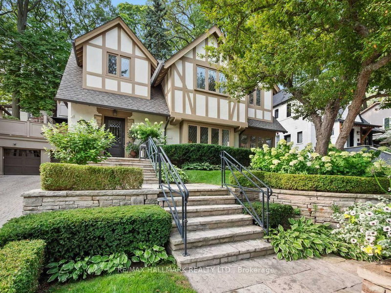 14 Pine Crescent