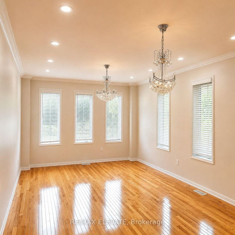 15 Ryder Crescent