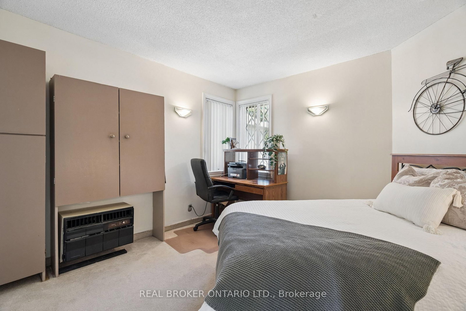 695 Front Road • Pickering, ON photo 24