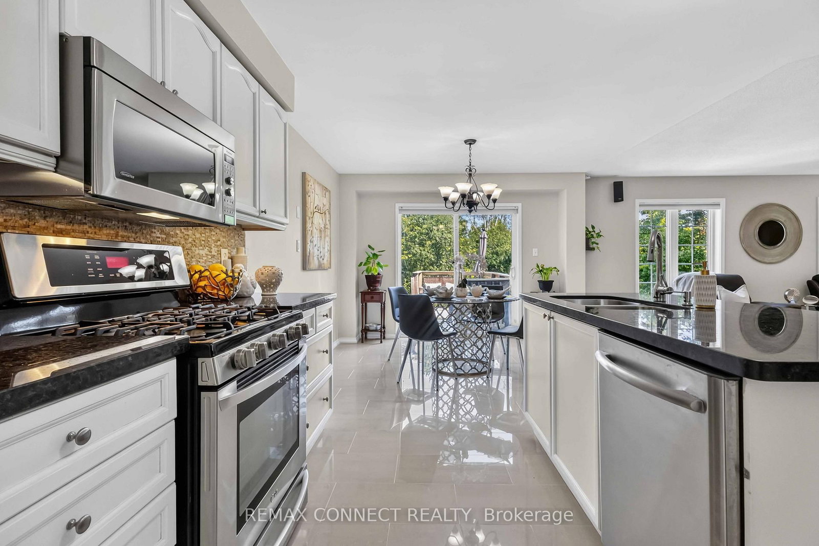 72 Warwick Avenue • Ajax, ON photo 12