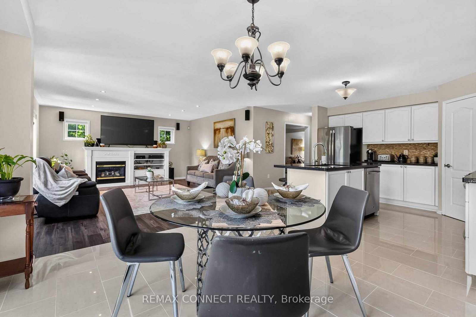 72 Warwick Avenue • Ajax, ON photo 13