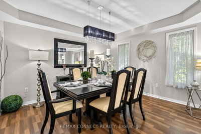 72 Warwick Avenue • Ajax, ON photo 6