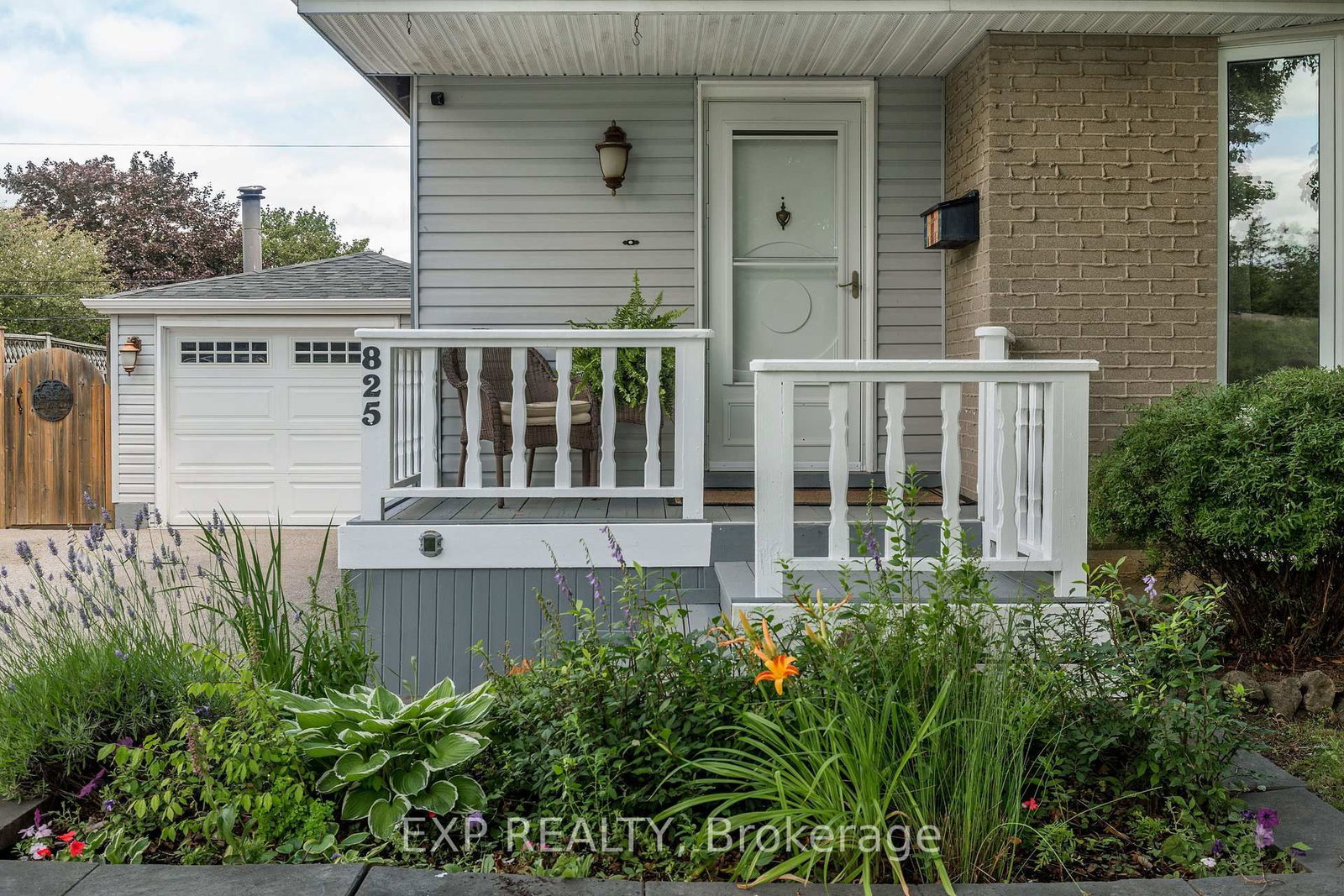 825 Bem Avenue • Pickering, ON photo 4