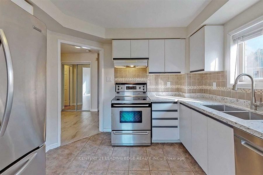1566 Fieldgate Drive • Oshawa, ON photo 11