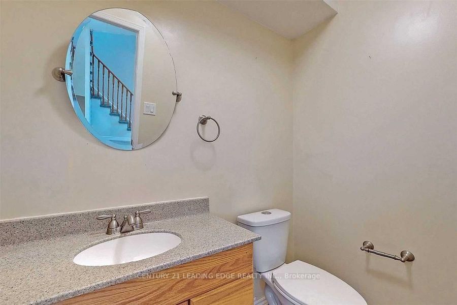 1566 Fieldgate Drive • Oshawa, ON photo 13
