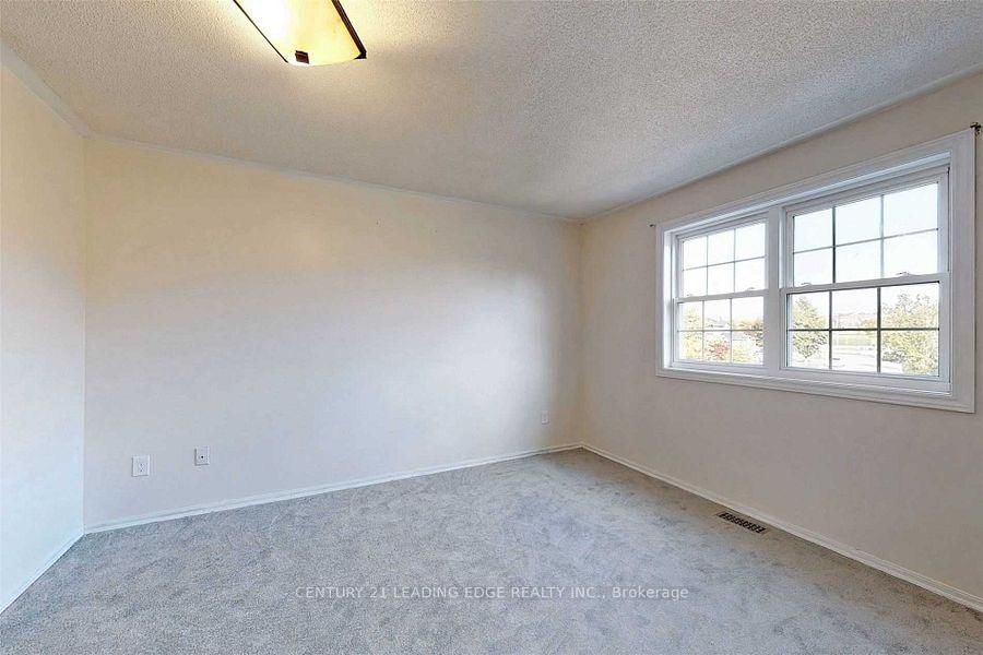 1566 Fieldgate Drive • Oshawa, ON photo 17