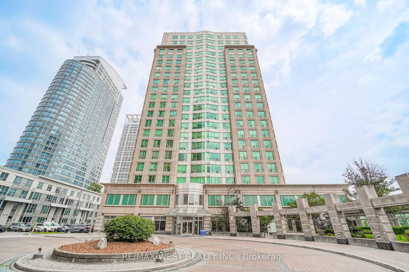 PH103 - 8 Lee Centre Drive