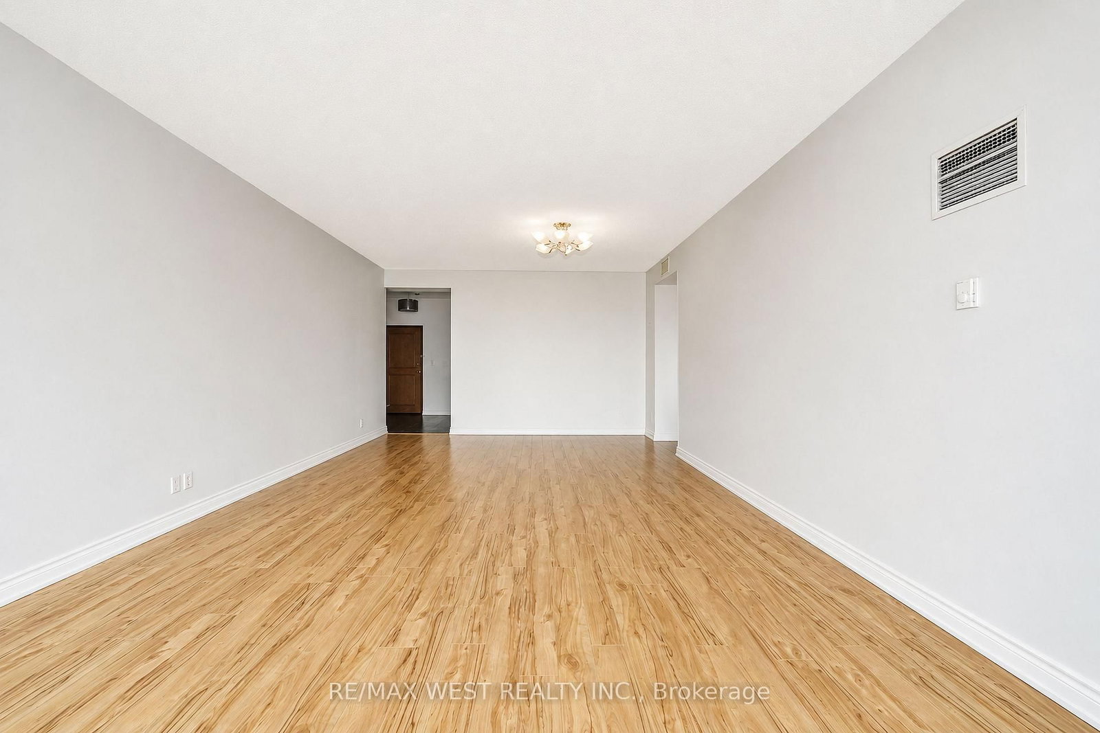 PH103-8 Lee Centre Drive, Toronto, ON, photo 4