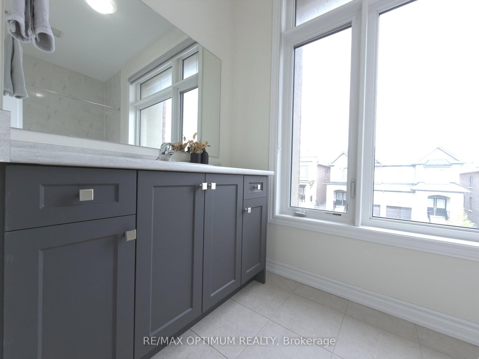 3 Armilia Place • Whitby, ON photo 23