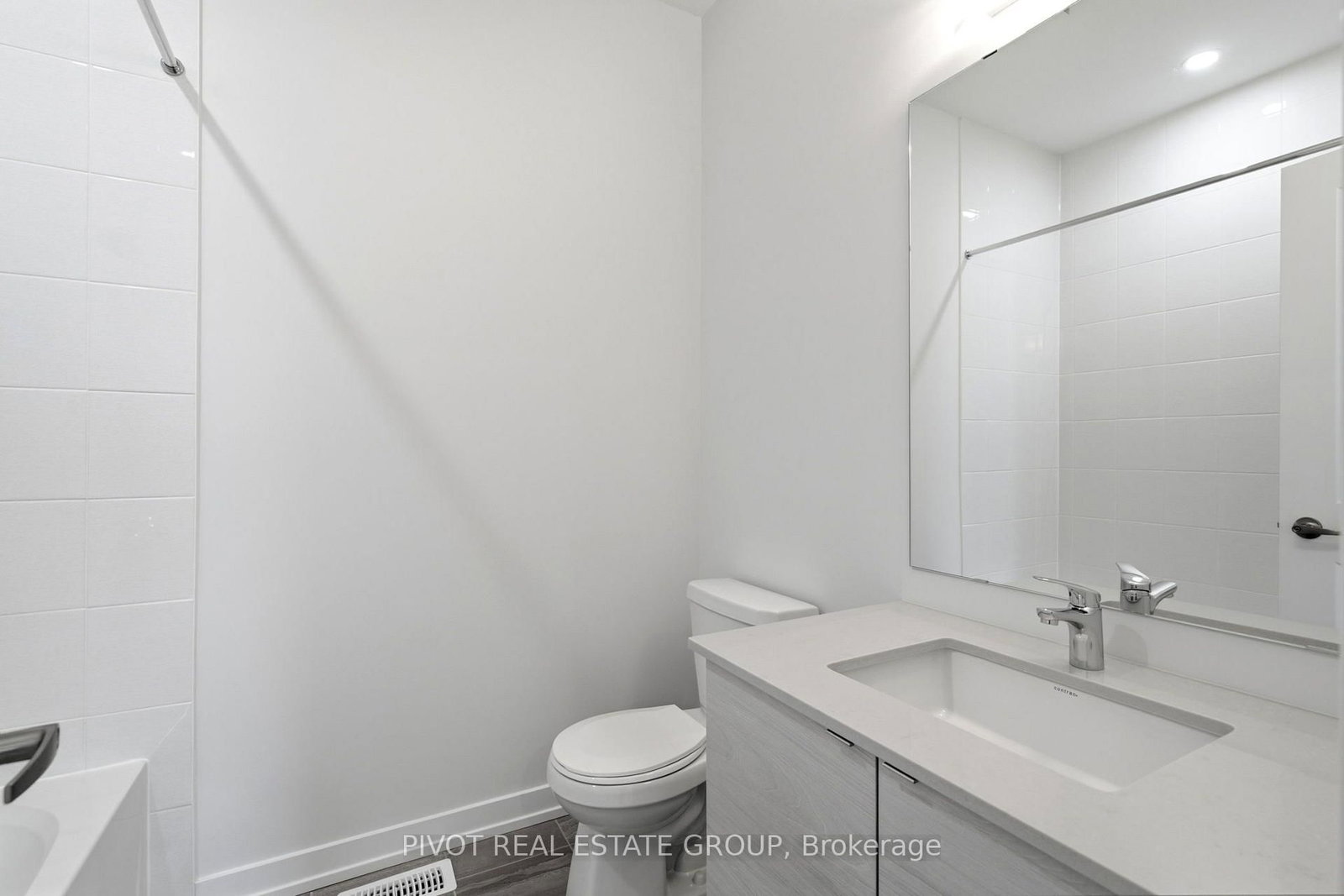 20 Observatory Way • Whitby, ON photo 32