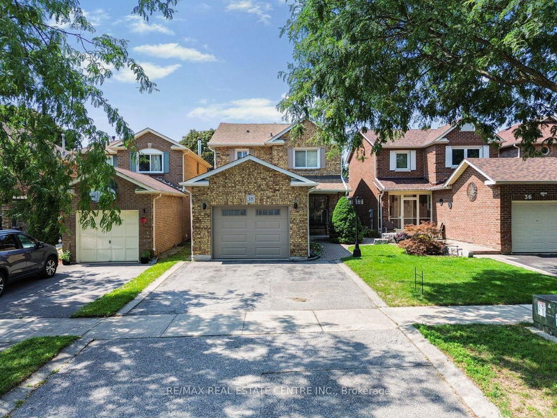 38 Tresher Court