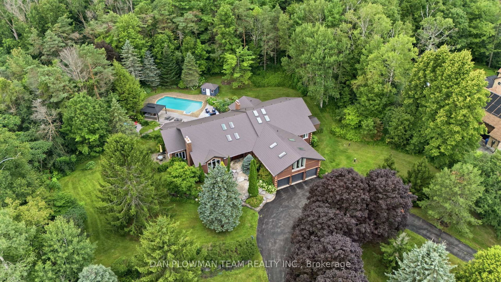 64 Woodbridge Circle • Scugog, ON photo 1
