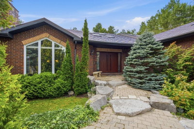 64 Woodbridge Circle • Scugog, ON photo 3