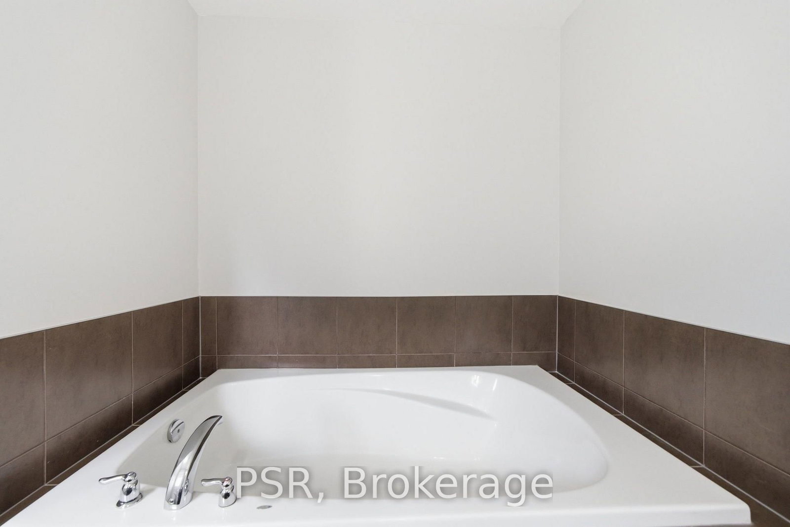 774 Mccue Drive • Oshawa, ON photo 16