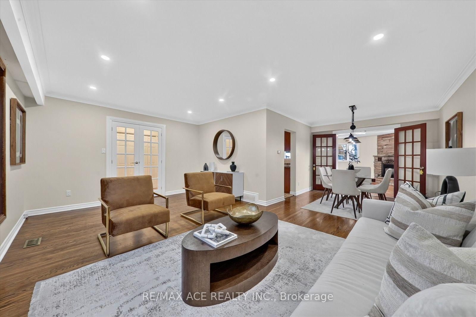 106 Portico Drive • Toronto, ON photo 15