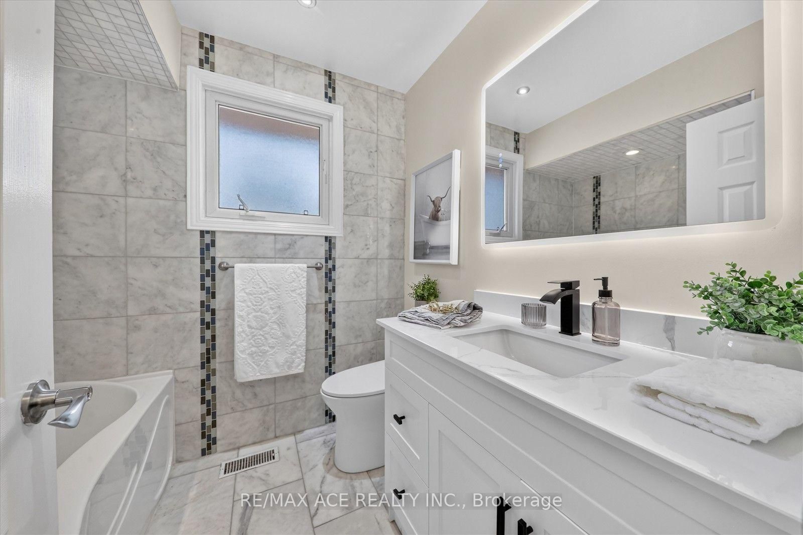 106 Portico Drive • Toronto, ON photo 29