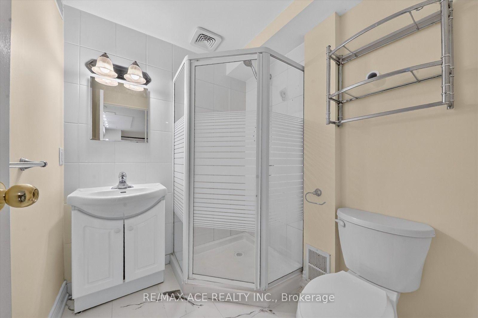 106 Portico Drive • Toronto, ON photo 36