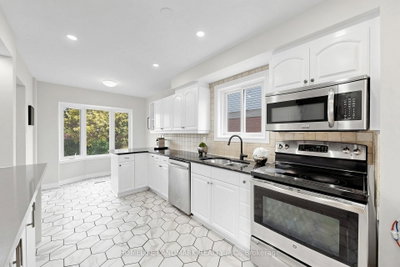 755 Edgewood Road • Pickering, ON photo 9